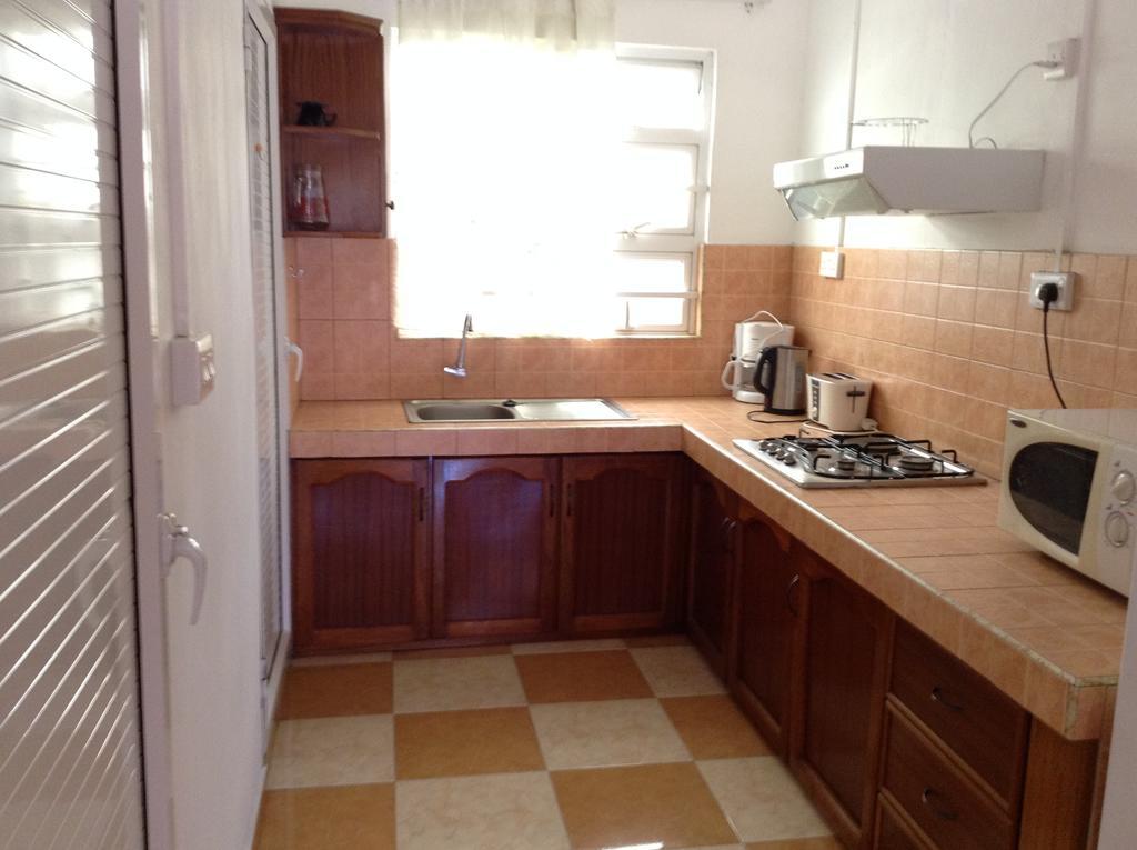 Ebrahim - Apartment