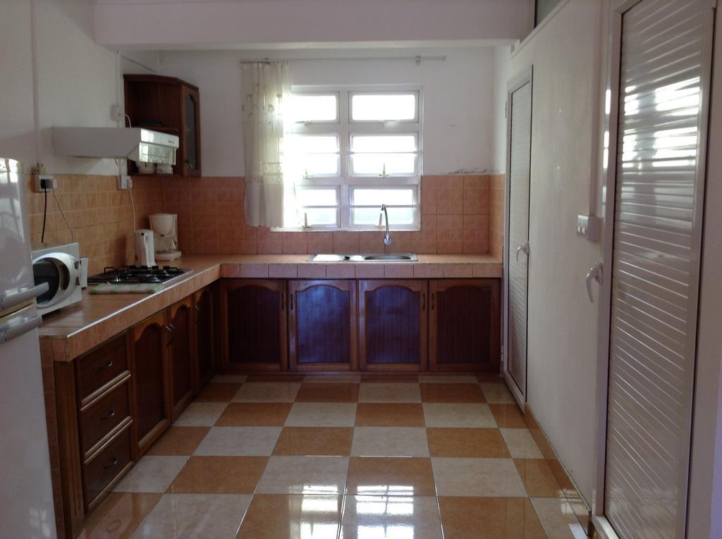 Ebrahim - Apartment